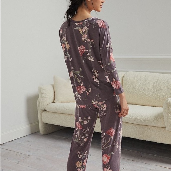 Anthropologie SOLDOUT ONLINE Kathy Sleep Set - Picture 4 of 7
